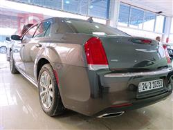 کرایسلەر 300
